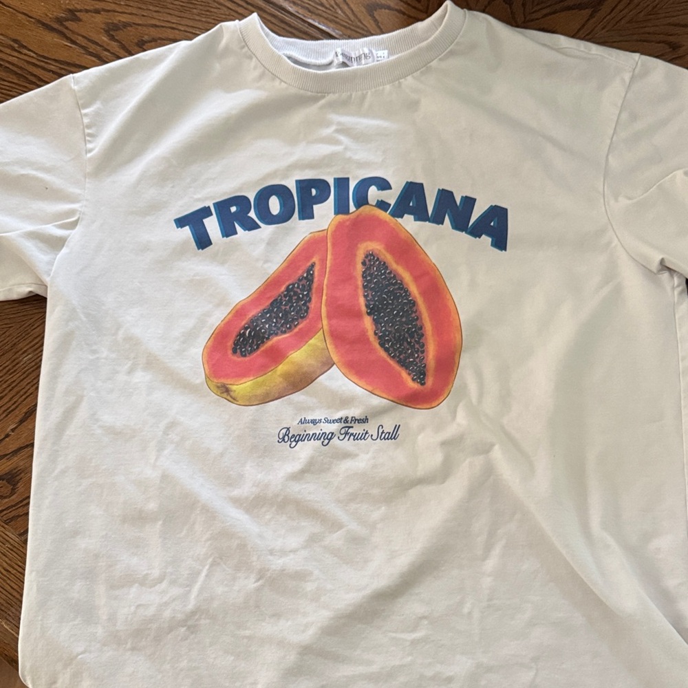 Tropicana Graphic T-Shirt Beginning Boutique size 4
